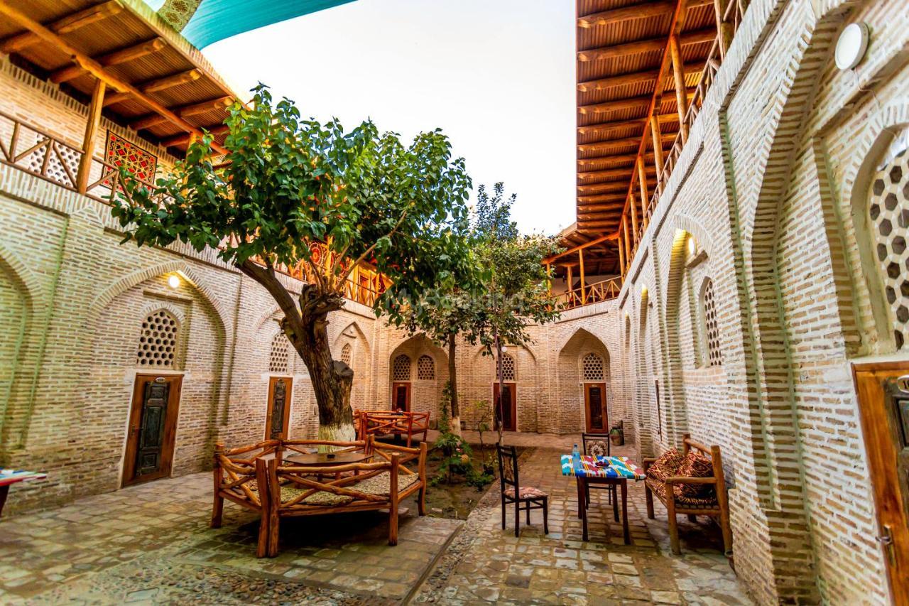 Okhun Madrasah15Th-16Th Century Hotell Buchara Exteriör bild